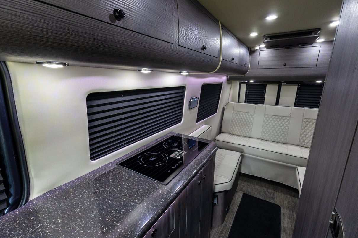 2025 OGV LUXURY COACH V-RV AWD 5-Passenger gallery image-20
