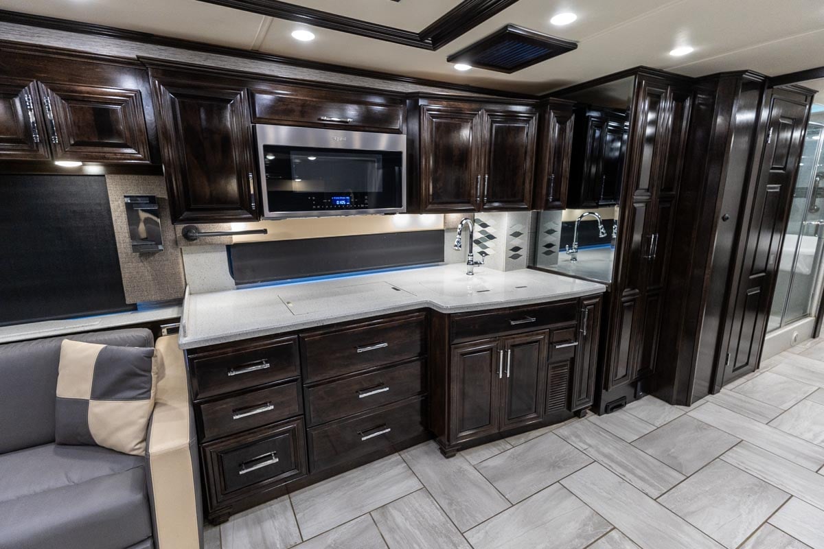 2019 NEWMAR MOUNTAIN AIRE 4550 gallery image-18