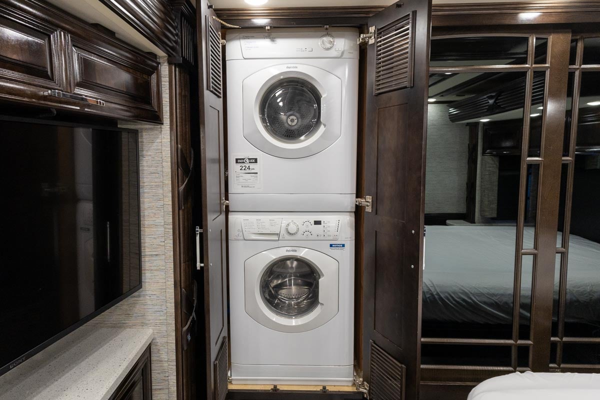2019 NEWMAR MOUNTAIN AIRE 4550 gallery image-29