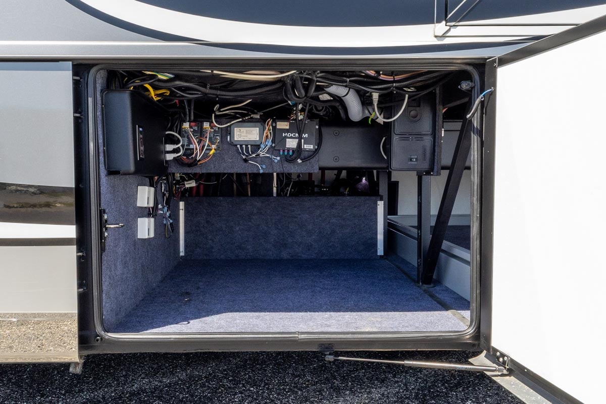 2019 NEWMAR MOUNTAIN AIRE 4550 gallery image-35