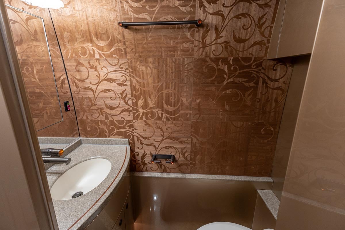 2008 PREVOST FEATHERLITE H3-45 gallery image-23