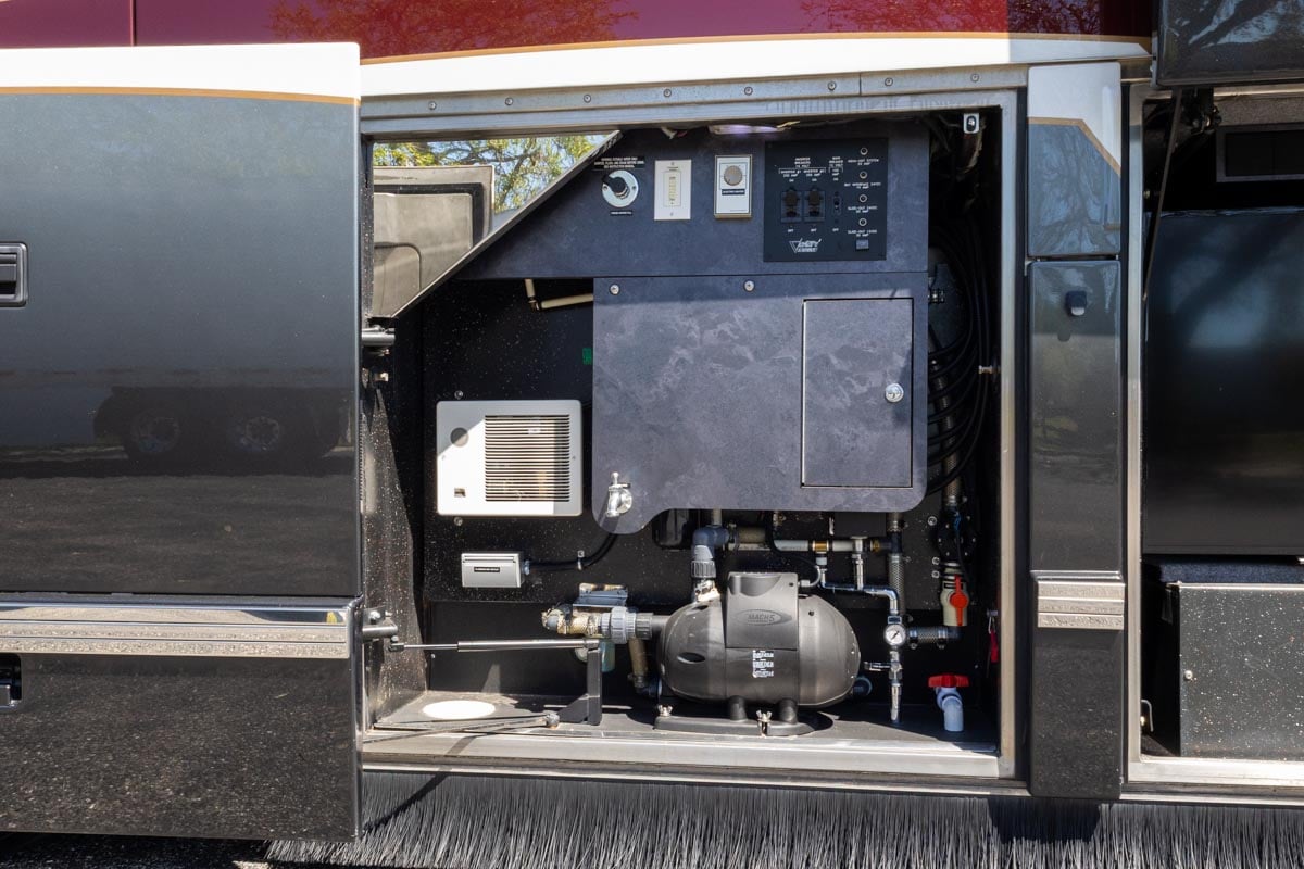 2008 PREVOST FEATHERLITE H3-45 gallery image-34