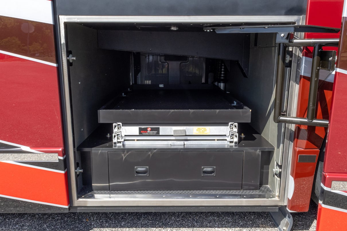 2018 Prevost Millennium H3-45 gallery image-39