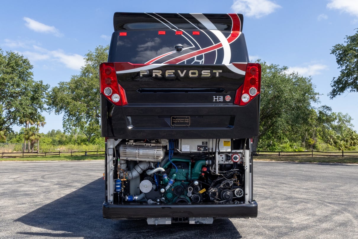 2018 Prevost Millennium H3-45 gallery image-46