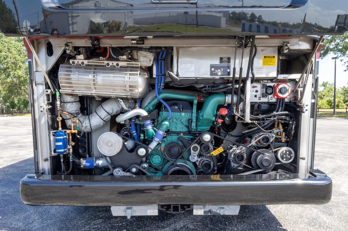 2018 Prevost Millennium H3-45 gallery image-47