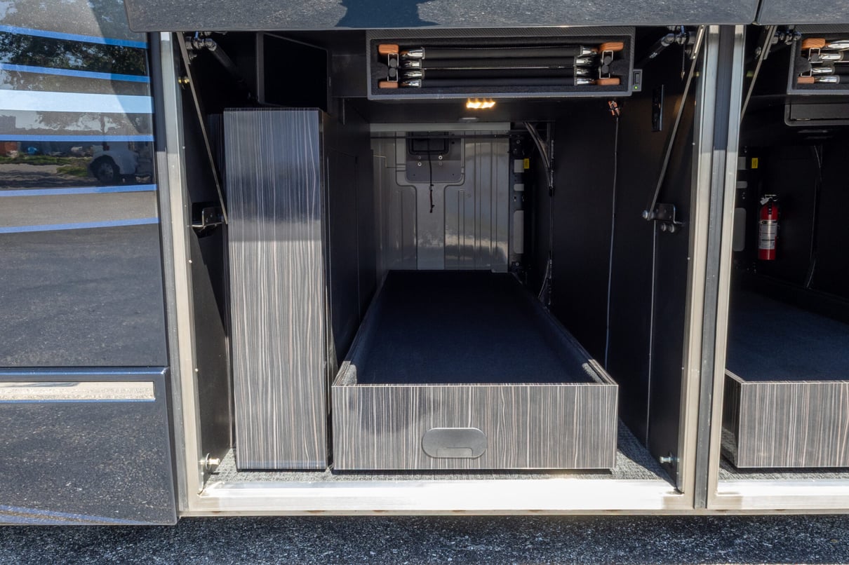 2025 Prevost Marathon H3-45 gallery image-39