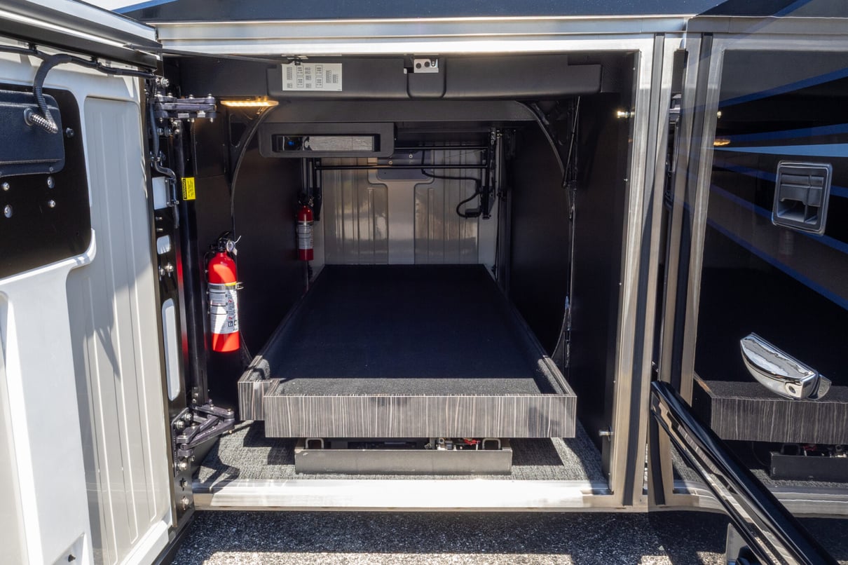 2025 Prevost Marathon H3-45 gallery image-41