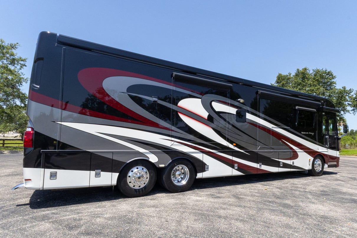 2017 Newmar Dutch Star 4369 gallery image-4