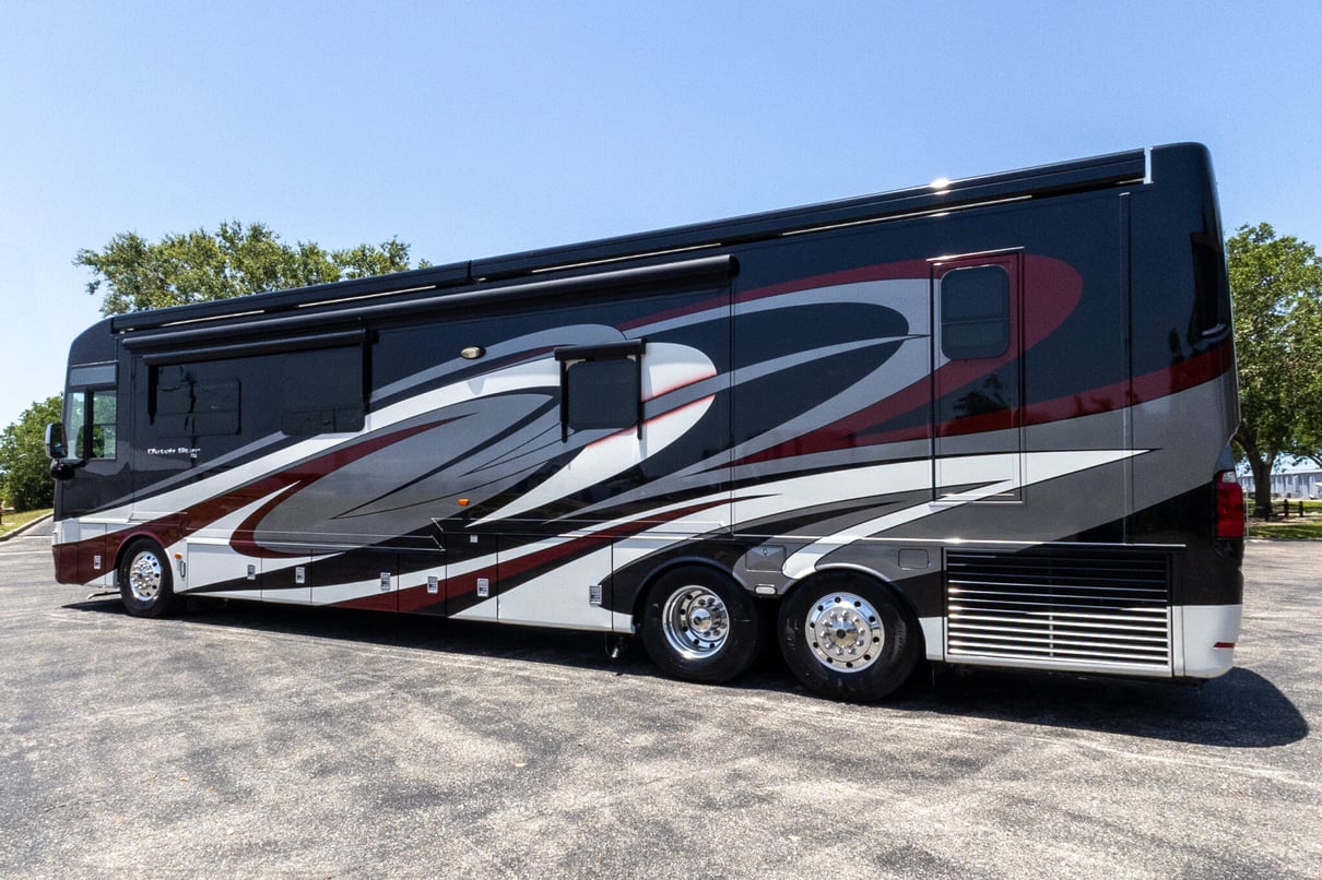 2017 Newmar Dutch Star 4369 gallery image-8