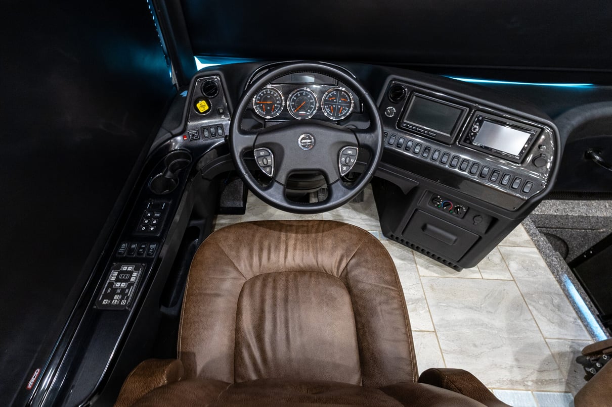 2017 Newmar Dutch Star 4369 gallery image-13