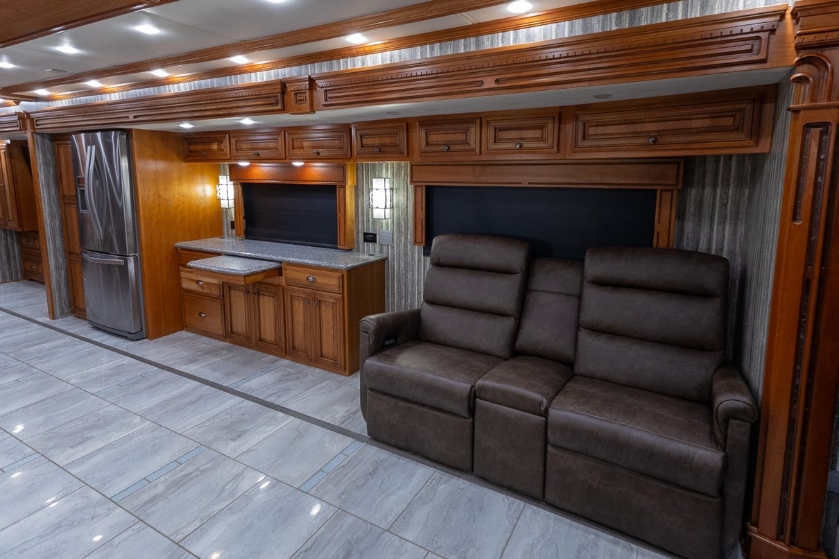 2017 Newmar Dutch Star 4369 gallery image-15