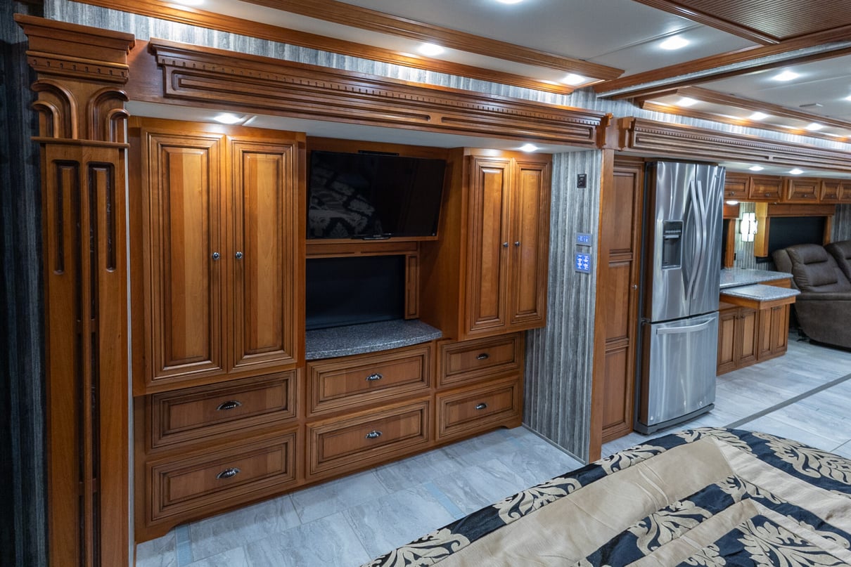 2017 Newmar Dutch Star 4369 gallery image-27