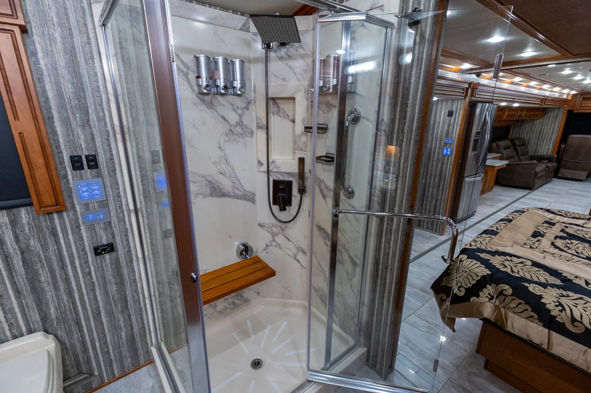 2017 Newmar Dutch Star 4369 gallery image-29