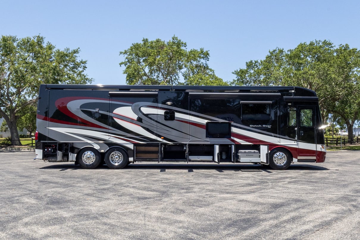 2017 Newmar Dutch Star 4369 gallery image-32