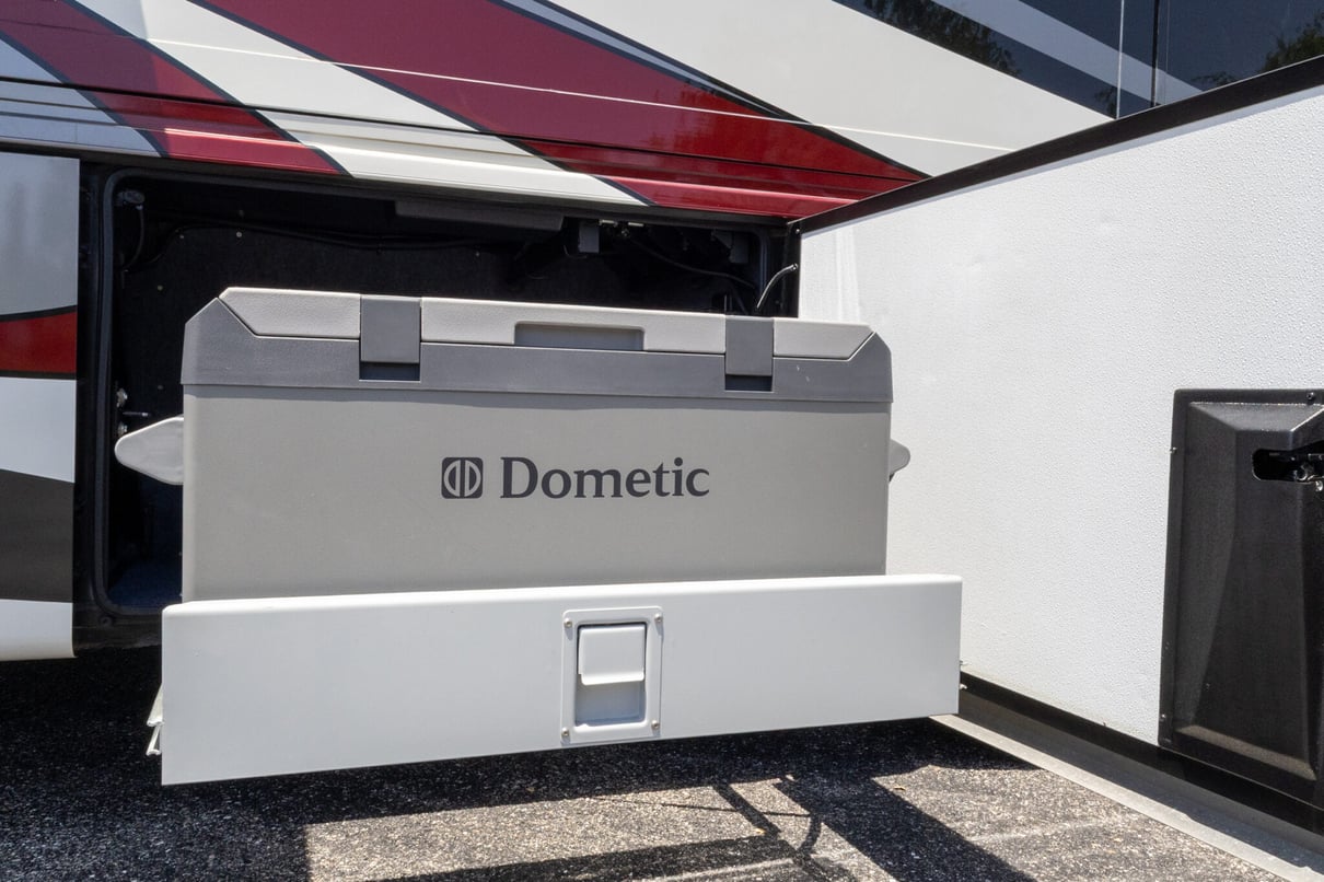 2017 Newmar Dutch Star 4369 gallery image-40