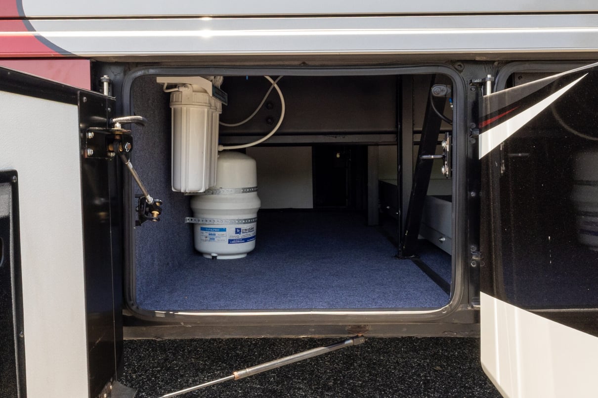 2017 Newmar Dutch Star 4369 gallery image-44