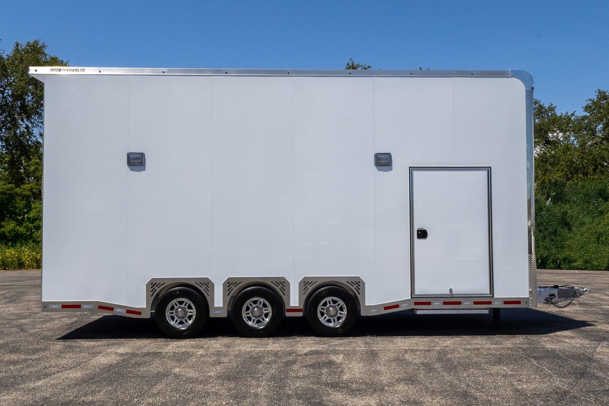 2025 Featherlite 24' Stacker Trailer 4414 gallery image-3