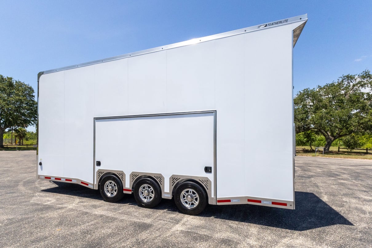2025 Featherlite 24' Stacker Trailer 4414 gallery image-8