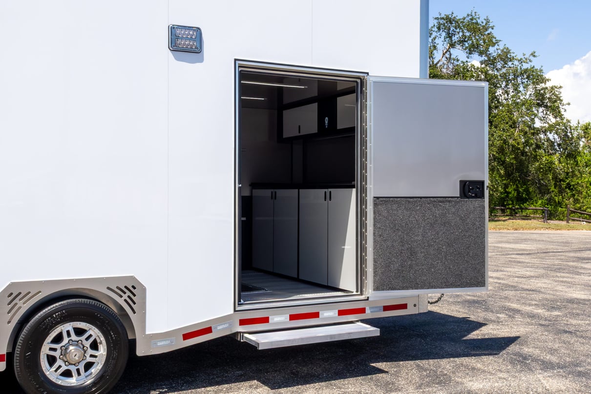 2025 Featherlite 24' Stacker Trailer 4414 gallery image-14