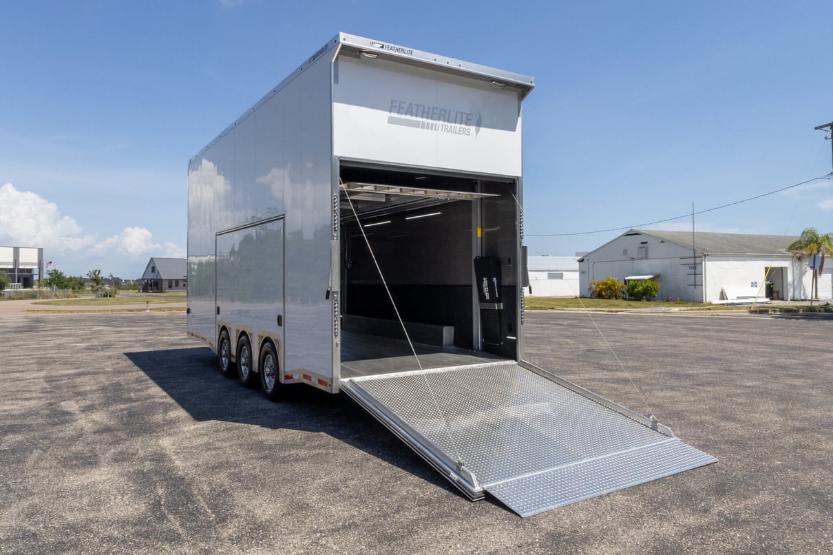 2025 Featherlite 24' Stacker Trailer 4414 gallery image-16