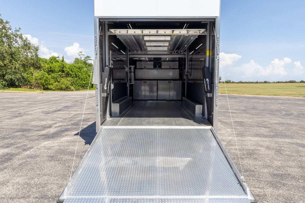 2025 Featherlite 24' Stacker Trailer 4414 gallery image-19