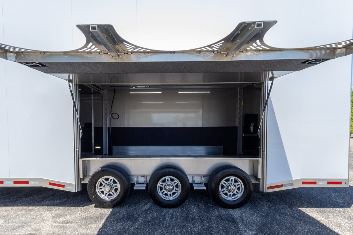 2025 Featherlite 24' Stacker Trailer 4414 gallery image-26