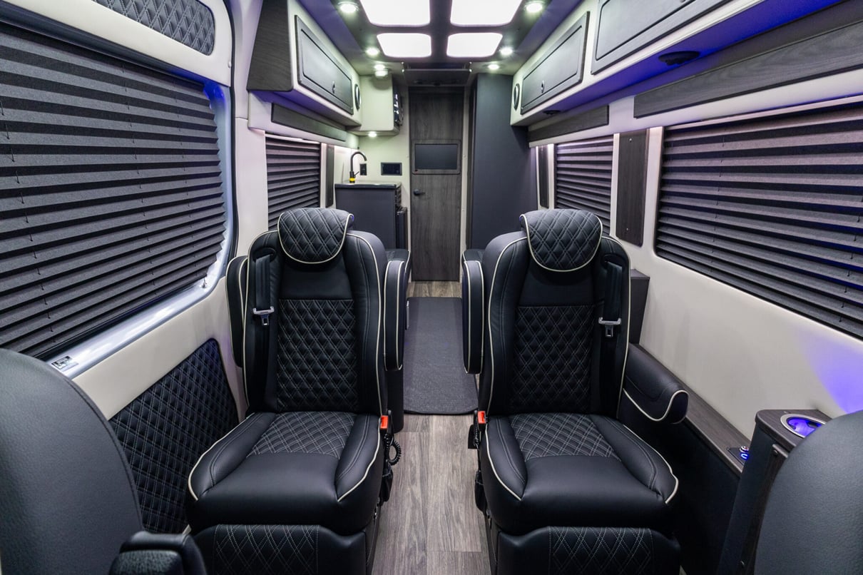 2025 OGV LUXURY COACH V-Cruise 10OBA gallery image-16