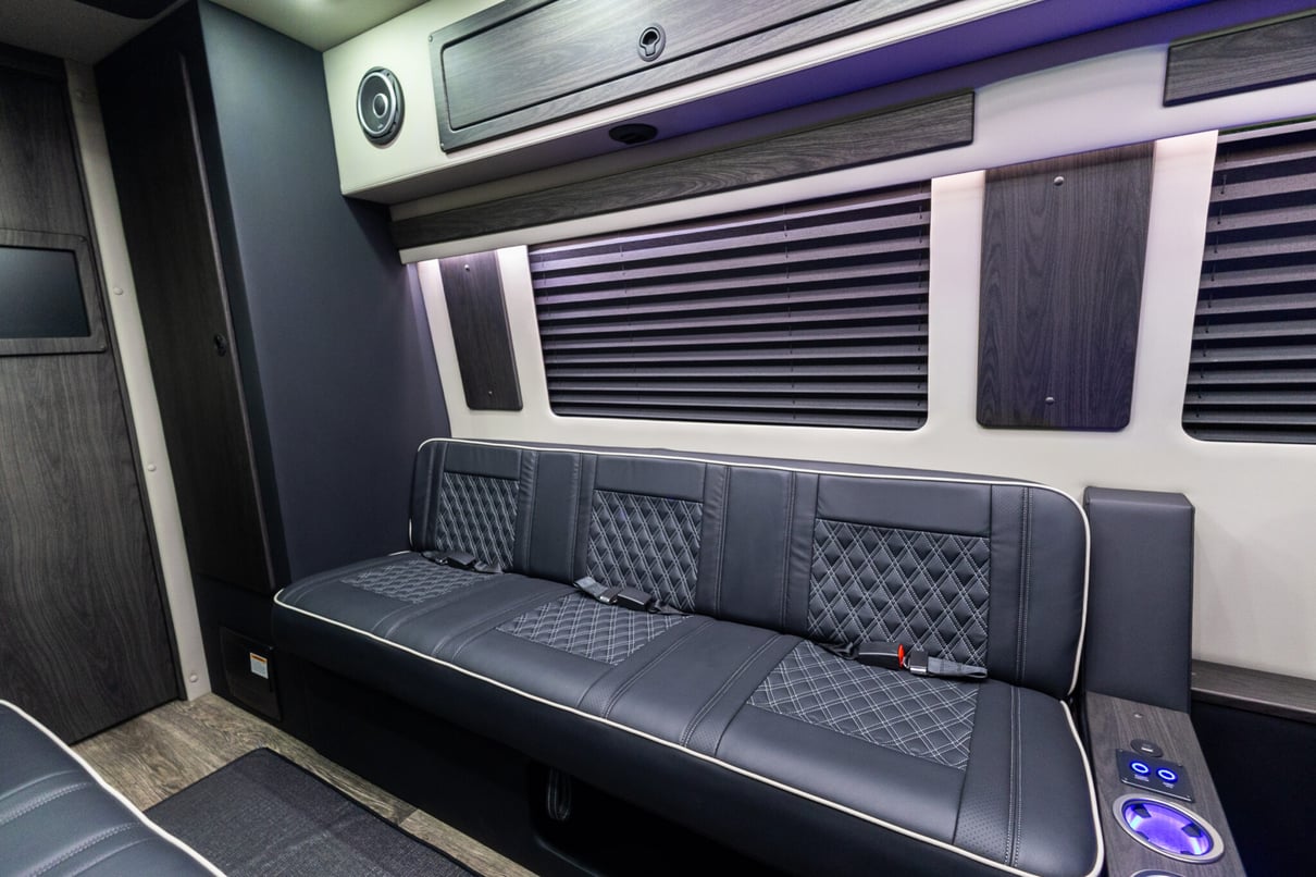 2025 OGV LUXURY COACH V-Cruise 10OBA gallery image-18
