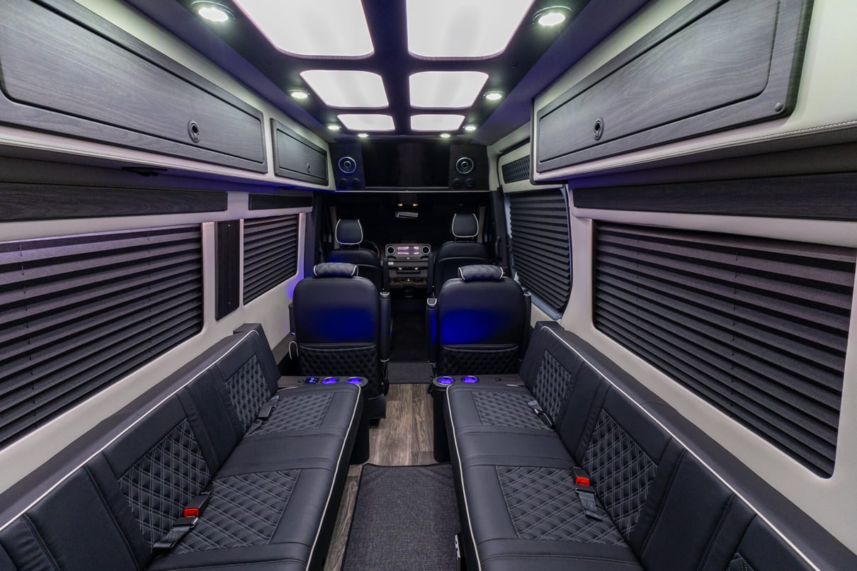 2025 OGV LUXURY COACH V-Cruise 10OBA gallery image-23