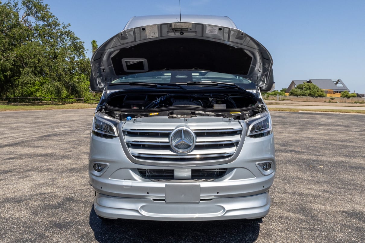 2025 OGV LUXURY COACH V-Cruise 10OBA gallery image-27