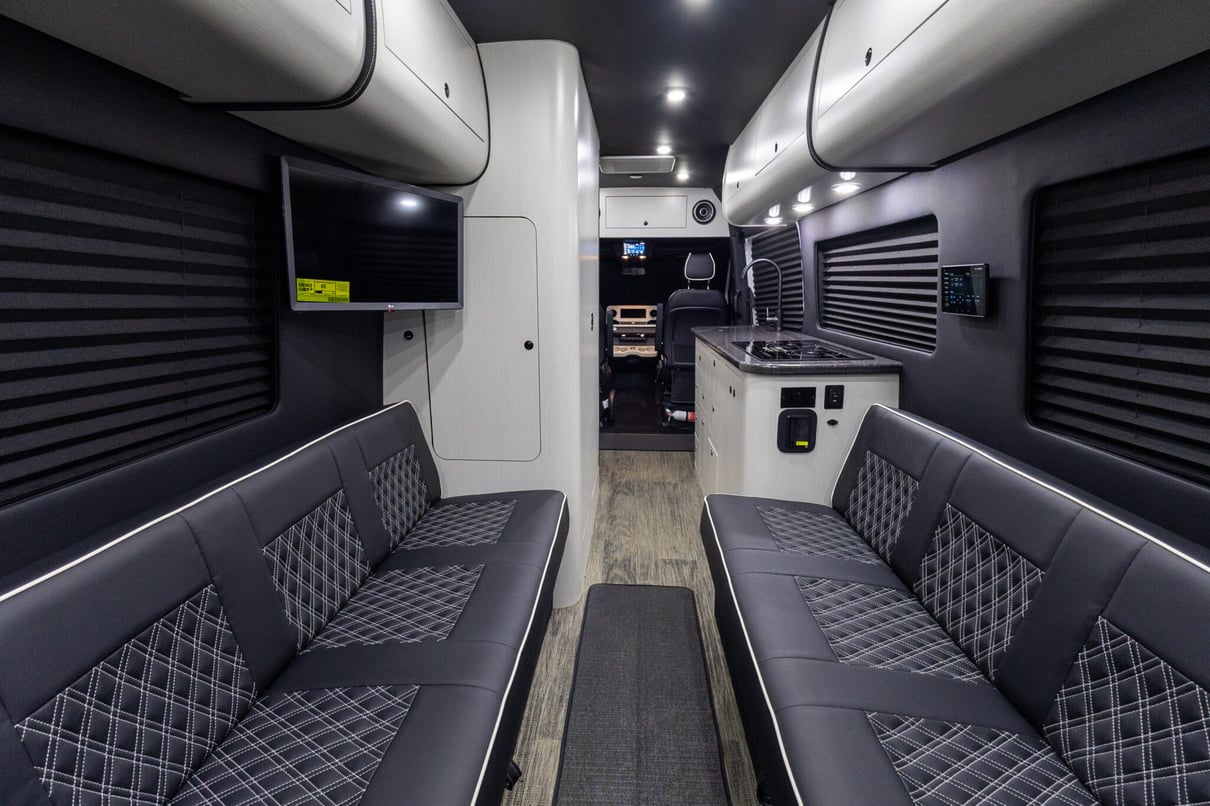 2025 OGV Luxury Coach V-RV 2TBA AWD gallery image-21