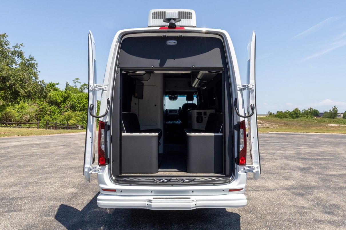 2025 OGV Luxury Coach V-RV 2TBA AWD gallery image-24