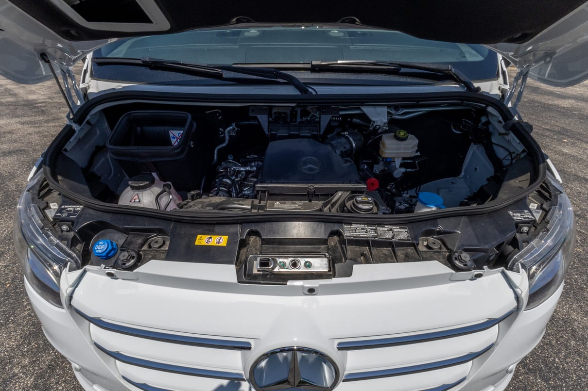 2025 OGV Luxury Coach V-RV 2TBA AWD gallery image-25