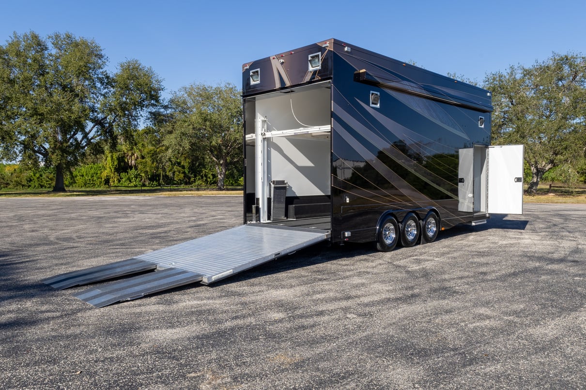 2016 Renegade 26' Stacker Trailer gallery image-18