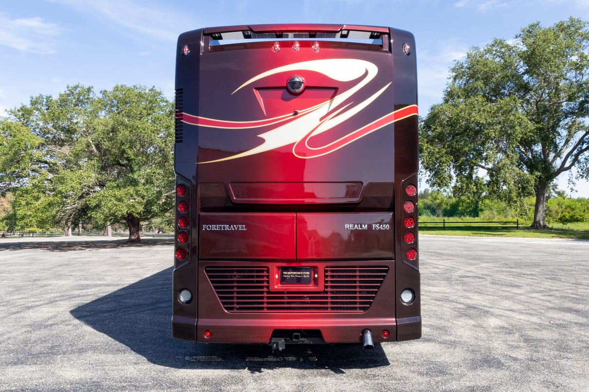 2022 Foretravel Realm LS3 gallery image-6