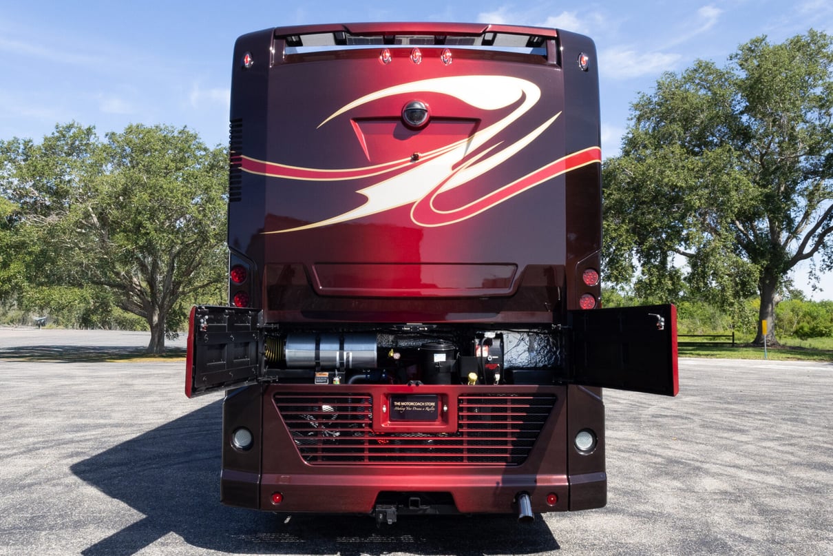 2022 Foretravel Realm LS3 gallery image-44