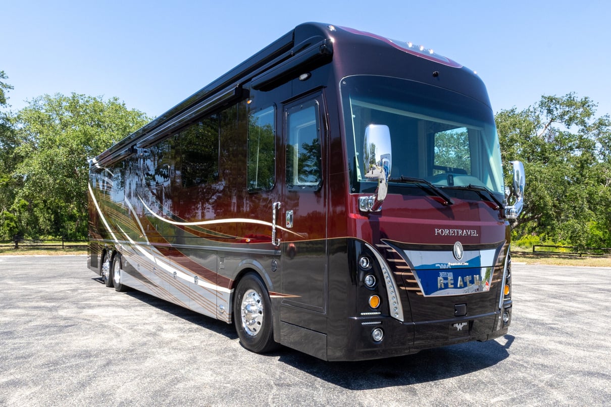 2022 Foretravel Realm Presidential Series LV3 gallery image-1