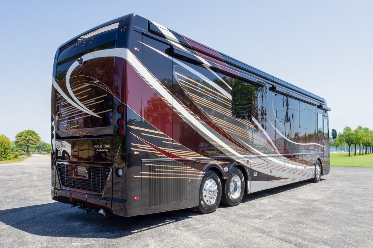 2022 Foretravel Realm Presidential Series LV3 gallery image-5