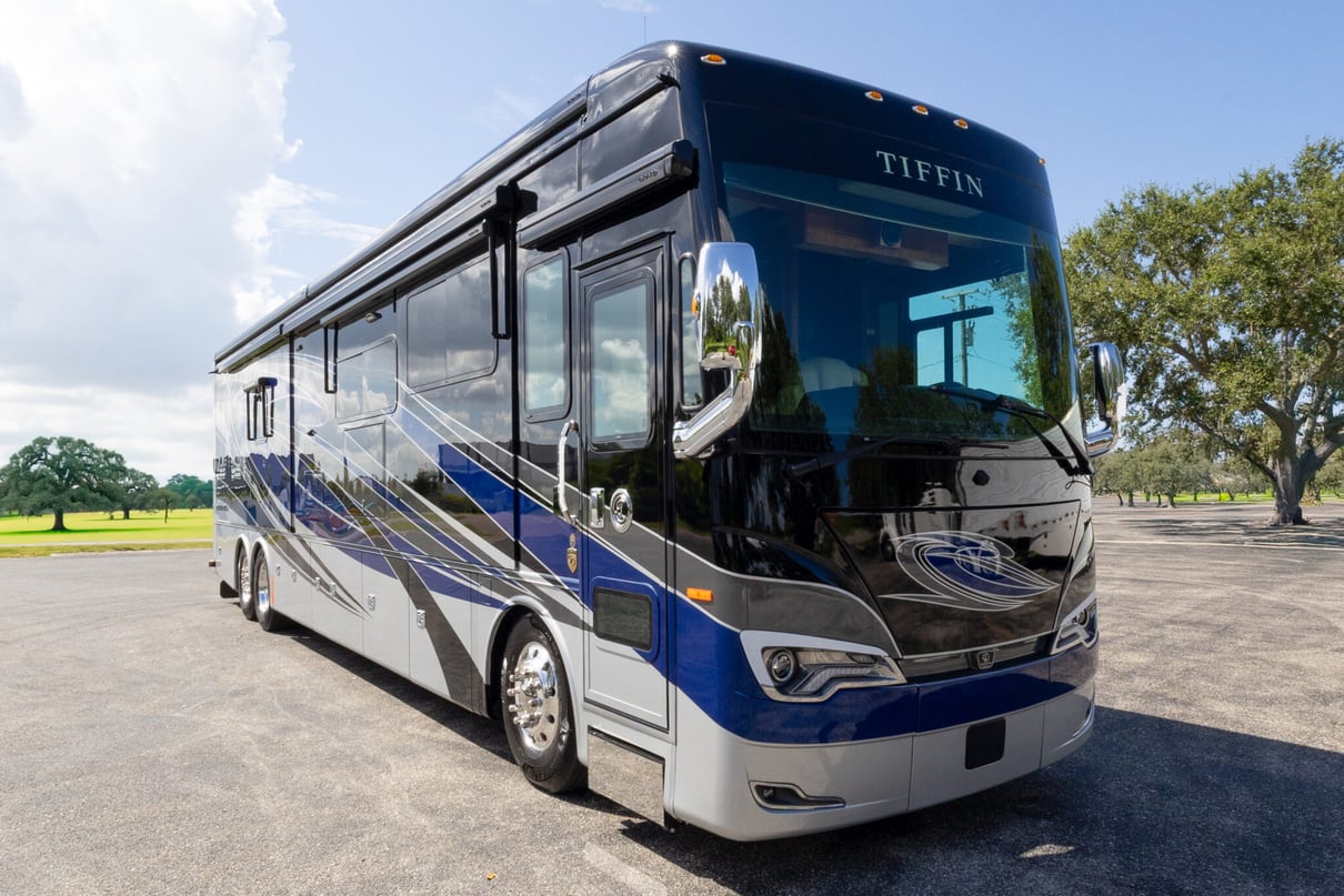 2022 Tiffin Allegro Bus 45 OP gallery image-1