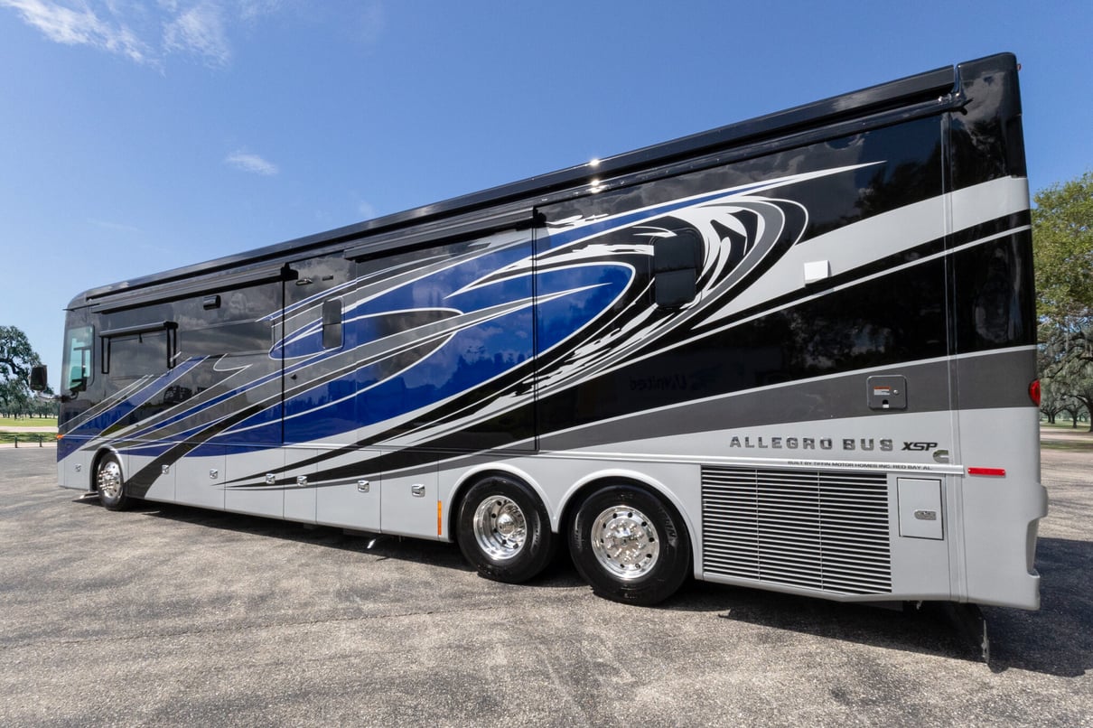 2022 Tiffin Allegro Bus 45 OP gallery image-8
