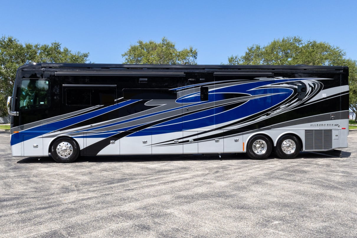 2022 Tiffin Allegro Bus 45 OP gallery image-9