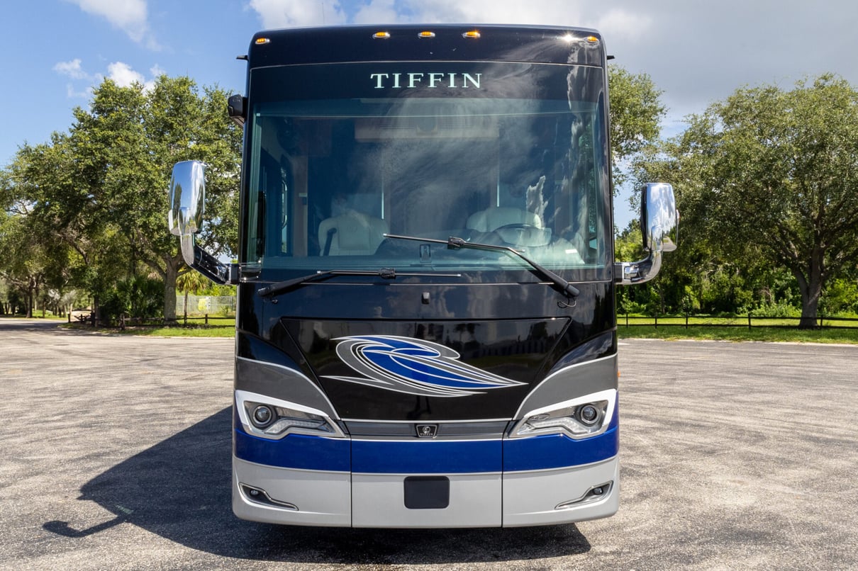 2022 Tiffin Allegro Bus 45 OP gallery image-12