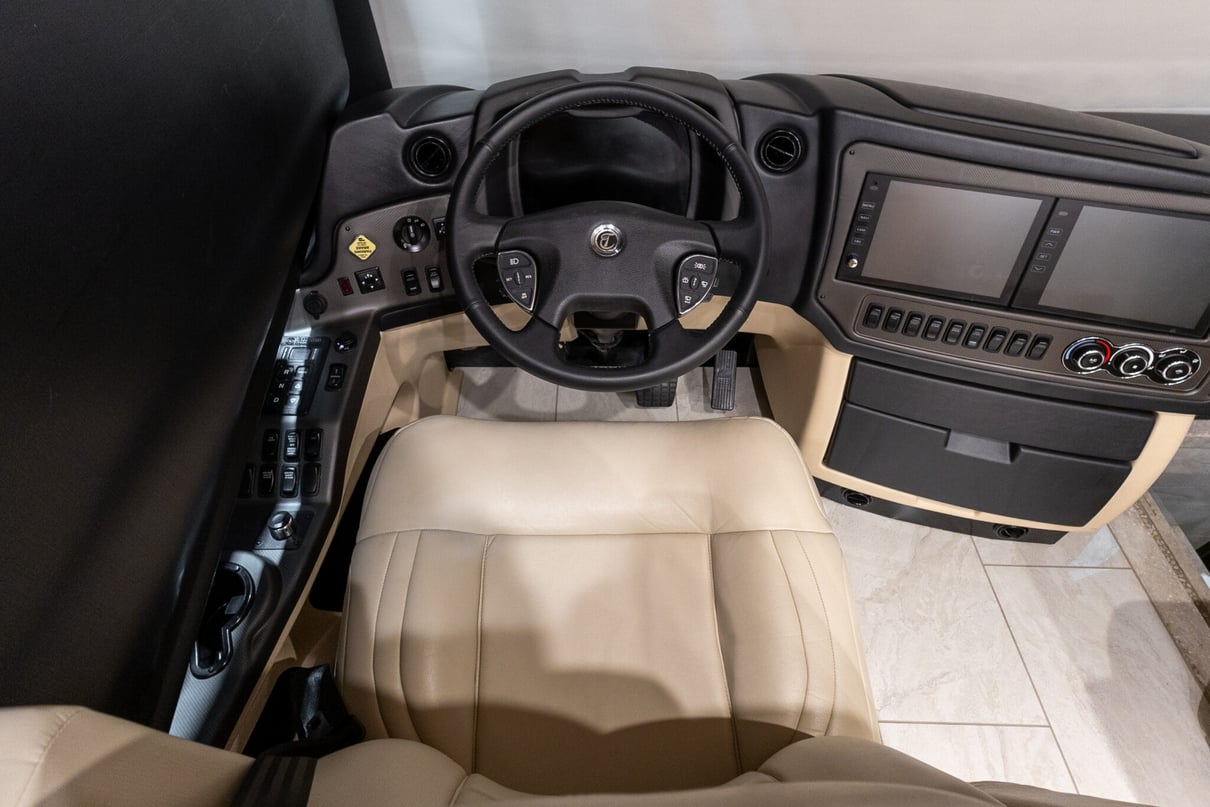 2022 Tiffin Allegro Bus 45 OP gallery image-13