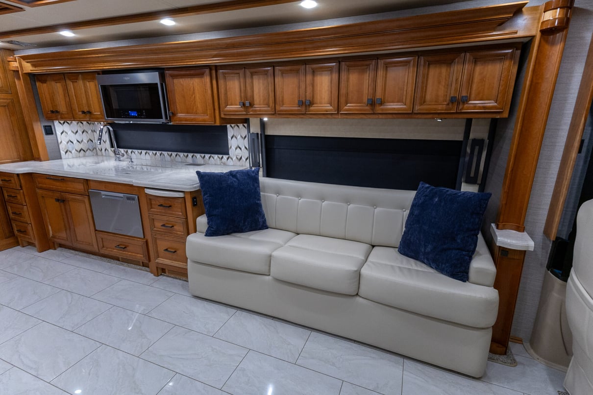 2022 Tiffin Allegro Bus 45 OP gallery image-17