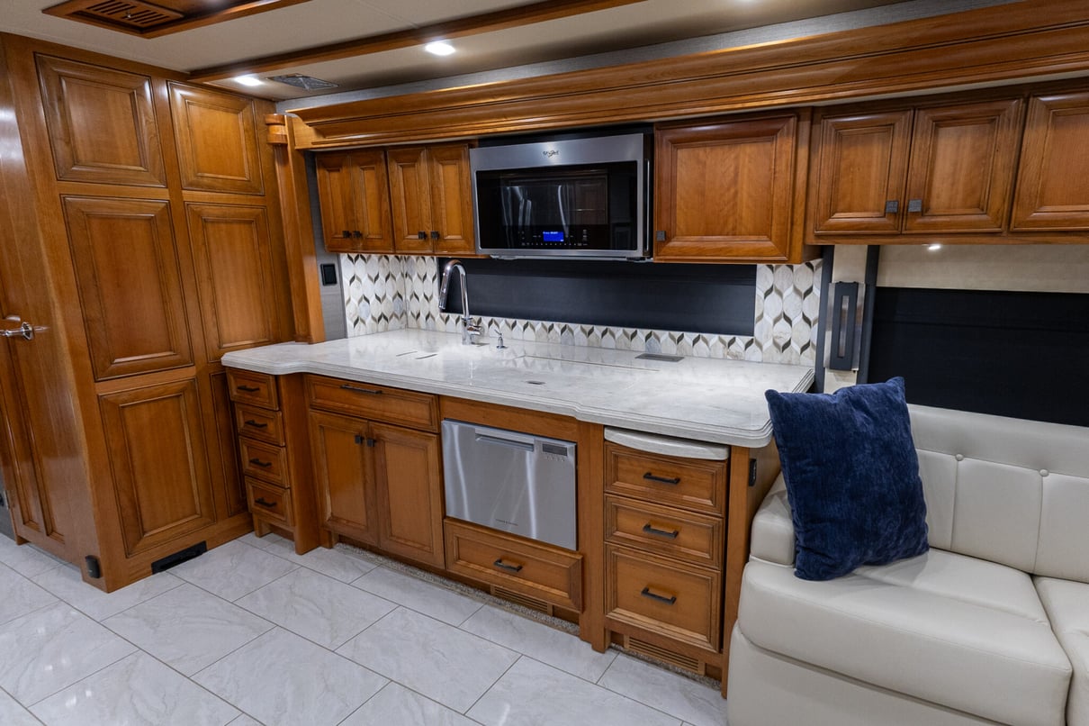 2022 Tiffin Allegro Bus 45 OP gallery image-18