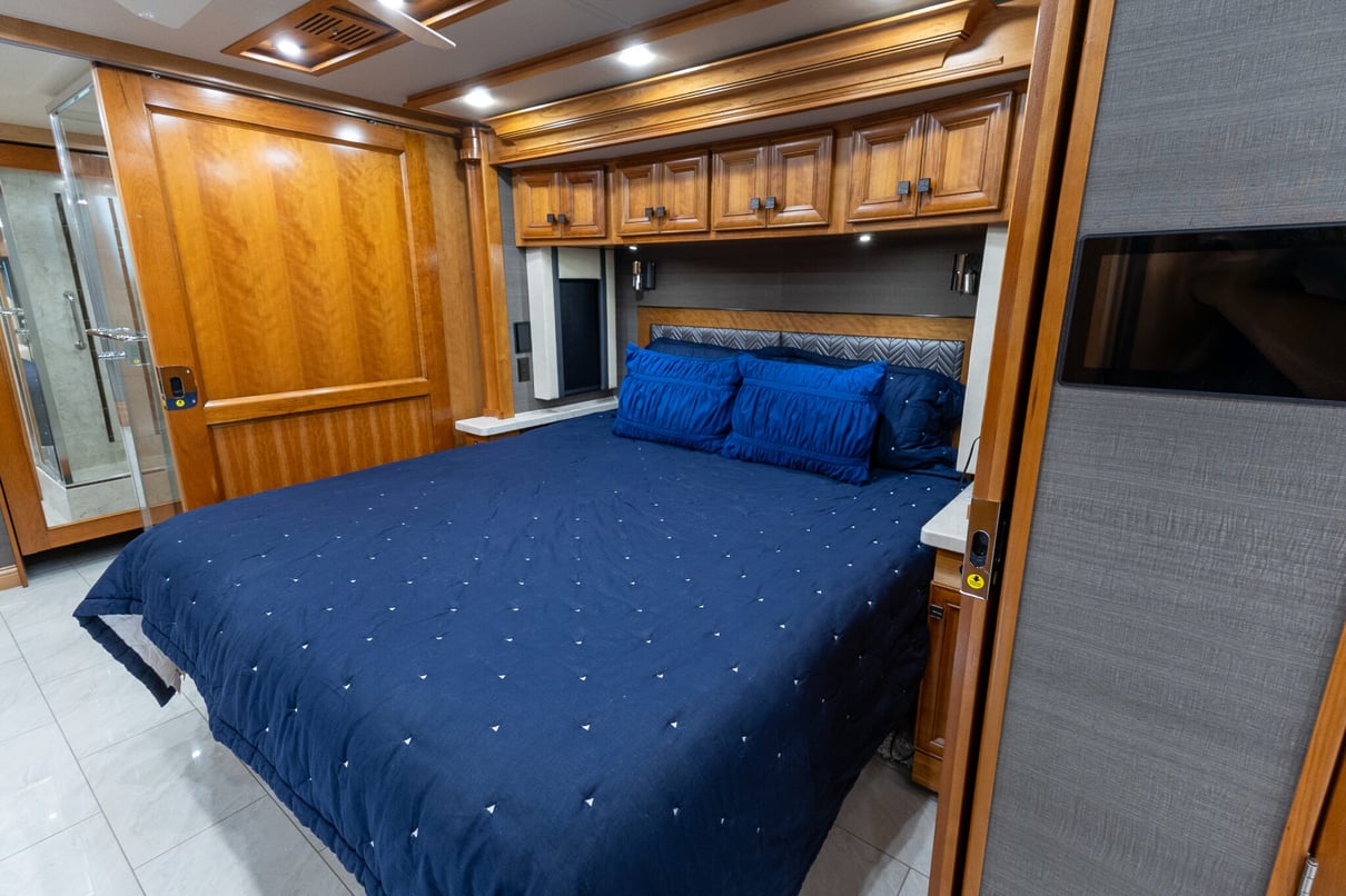 2022 Tiffin Allegro Bus 45 OP gallery image-24