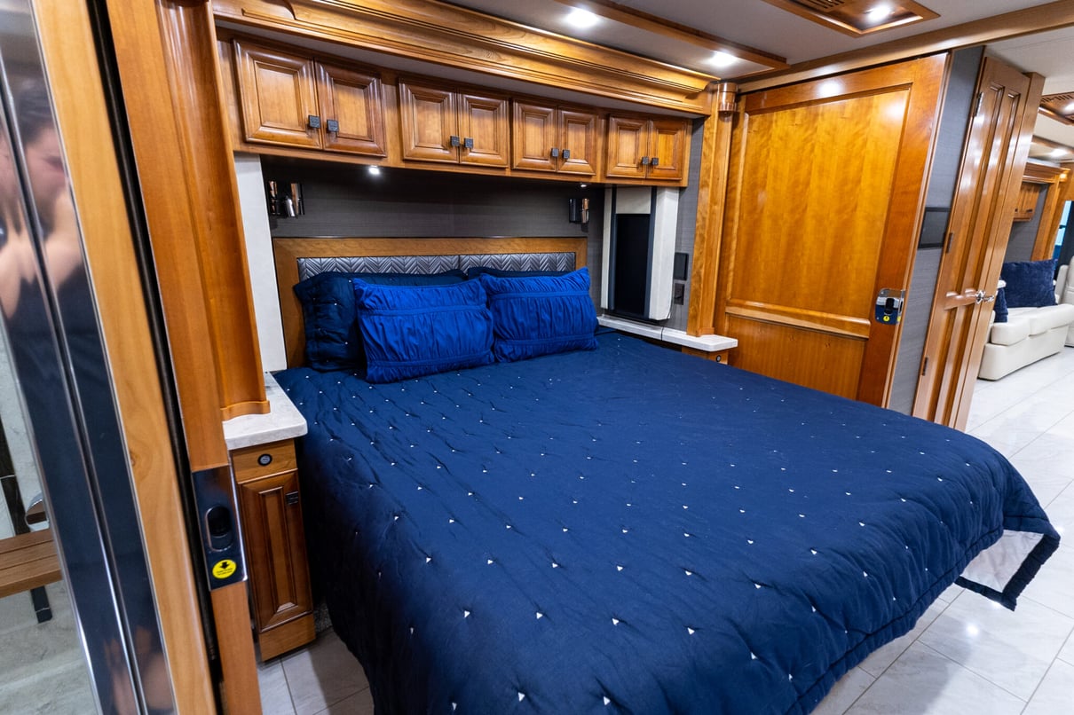 2022 Tiffin Allegro Bus 45 OP gallery image-26