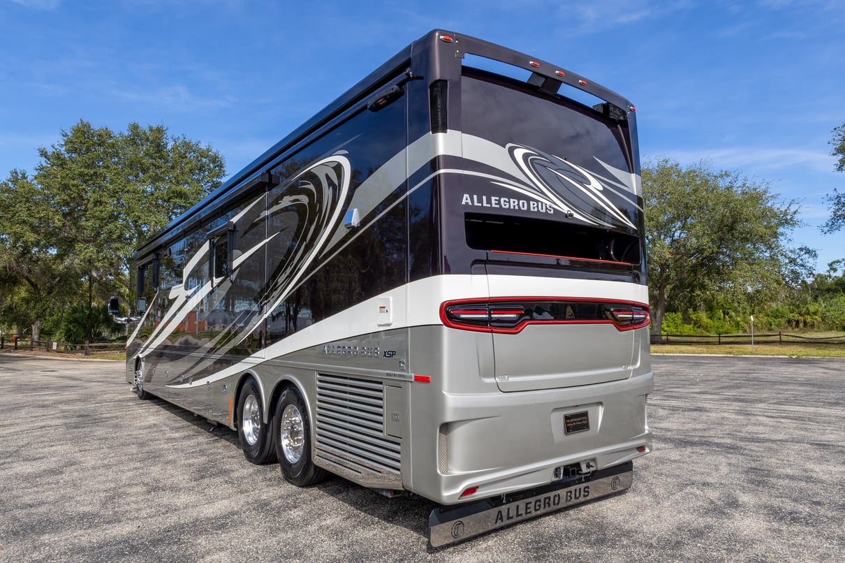 2023 Tiffin Allegro Bus 45 FP gallery image-7