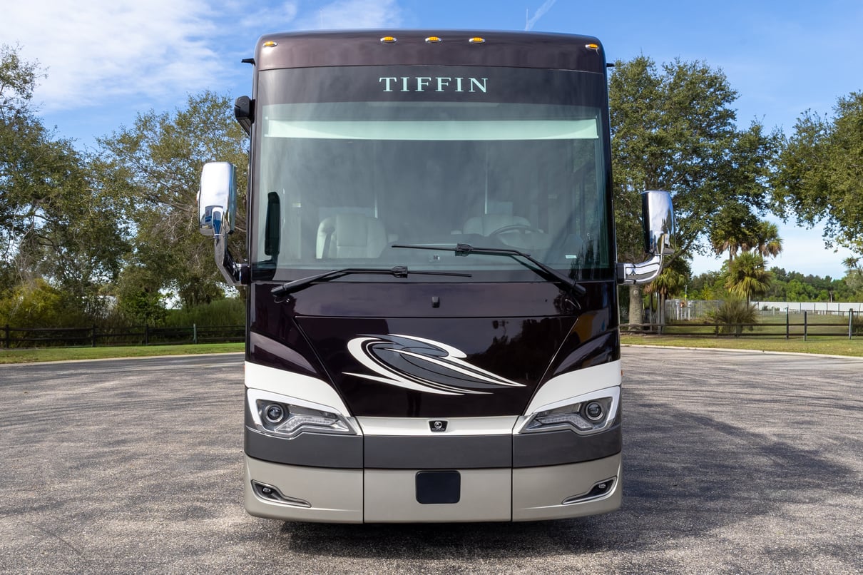2023 Tiffin Allegro Bus 45 FP gallery image-12