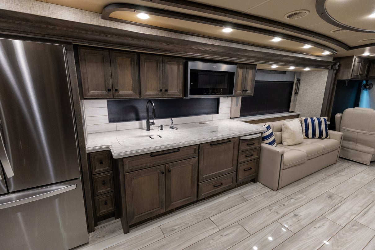 2023 Tiffin Allegro Bus 45 FP gallery image-20